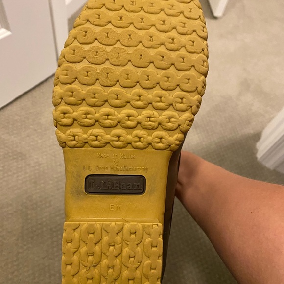 LL Bean boots, lightly worn - Picture 4 of 5